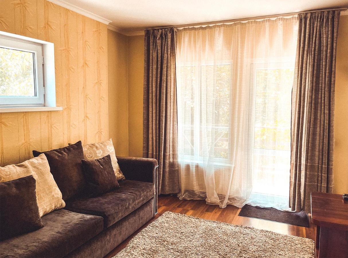 Guest House Leto Dolinka Eksteriør billede